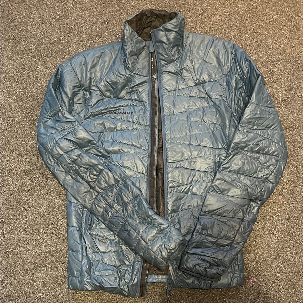 Mammut Women’s  Slate Blue Puffer Jacket - size Small